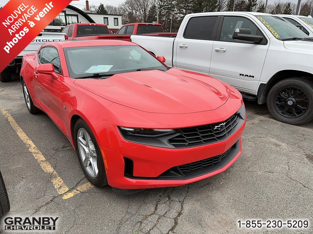 2022  Camaro 1LT MOTEUR 3.6L in Granby, Quebec - 1 - w1024h768px