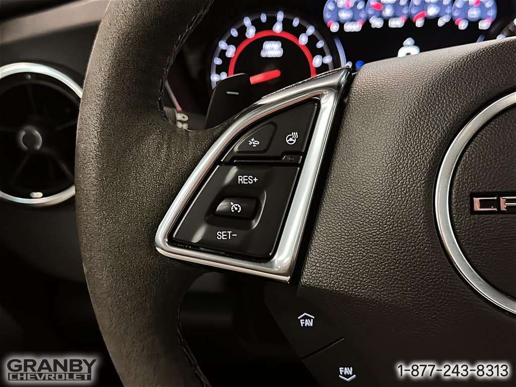 2024 Chevrolet Camaro 2SS in Granby, Quebec - 19 - w1024h768px