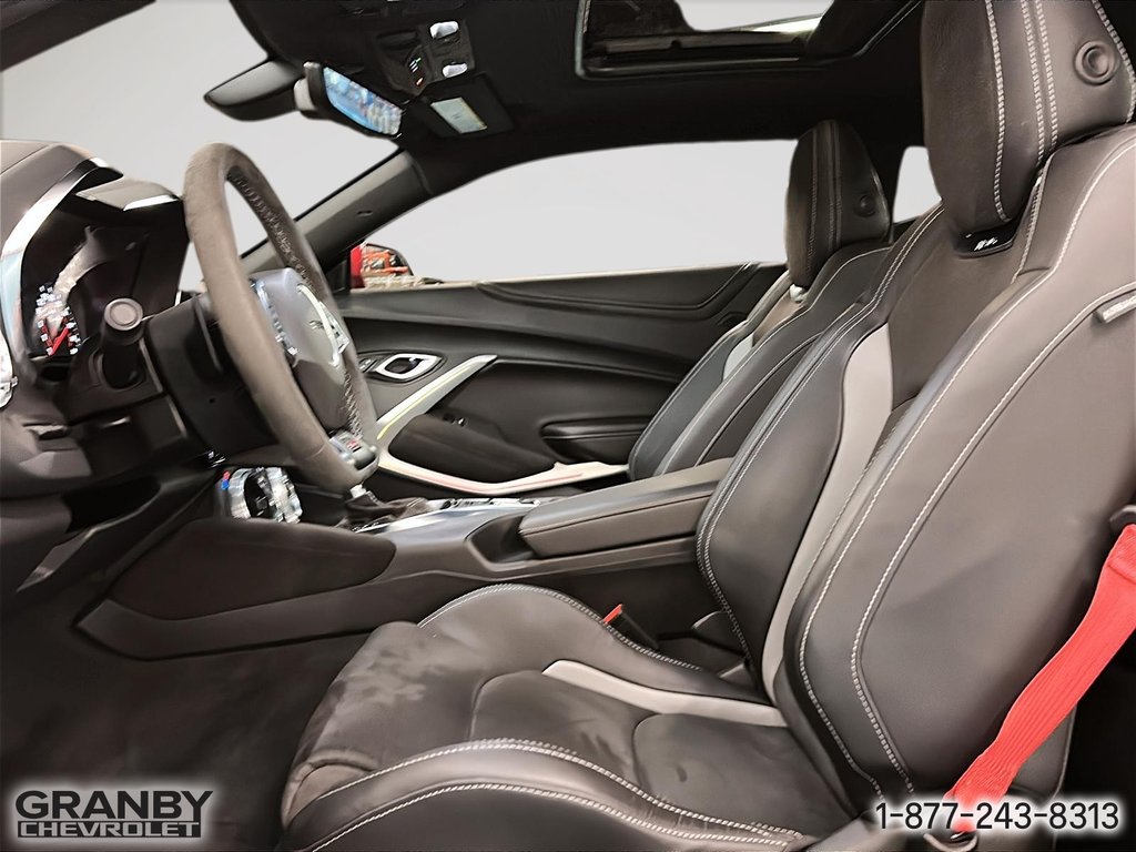 2024 Chevrolet Camaro 2SS in Granby, Quebec - 12 - w1024h768px