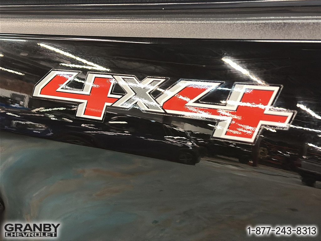 Chevrolet Colorado 4WD LT boite 5.2pi 2017 à Granby, Québec - 19 - w1024h768px