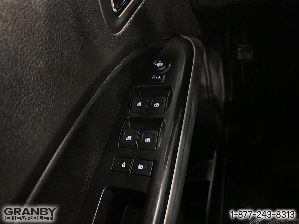 Chevrolet Colorado 4WD LT boite 5.2pi 2017 à Granby, Québec - 14 - w1024h768px