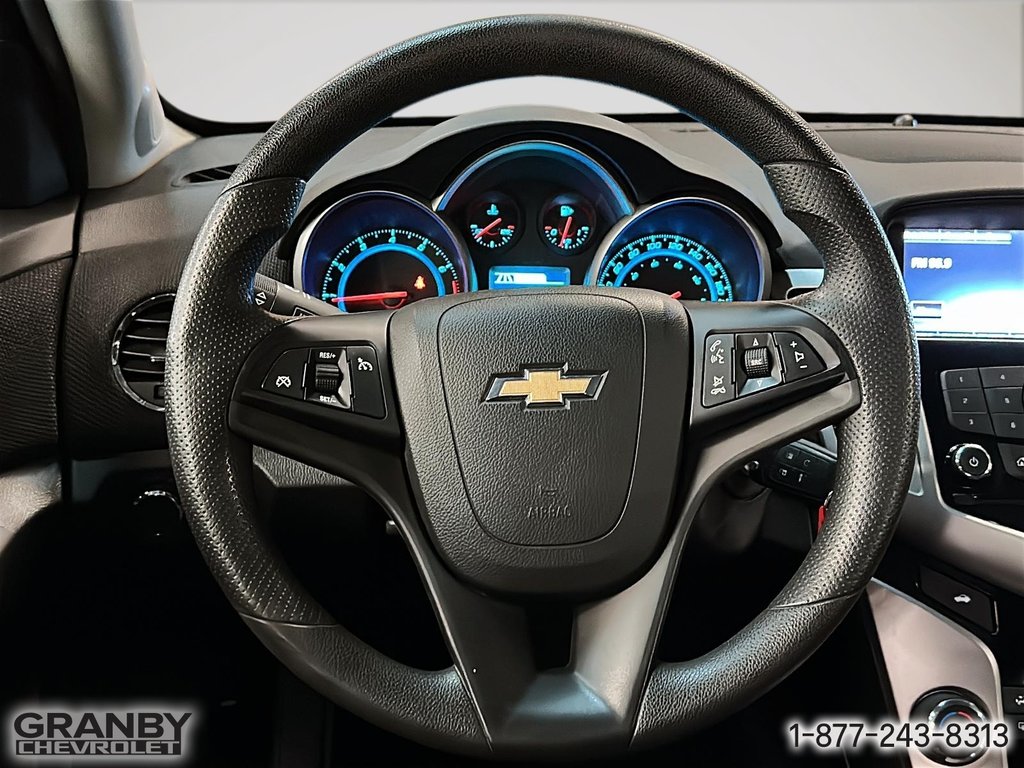 2015 Chevrolet Cruze 1LT autom in Granby, Quebec - 15 - w1024h768px