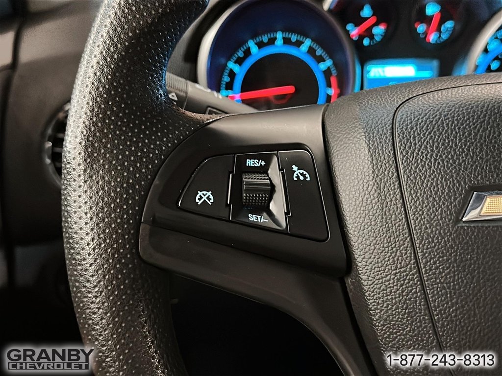 2015 Chevrolet Cruze 1LT autom in Granby, Quebec - 21 - w1024h768px