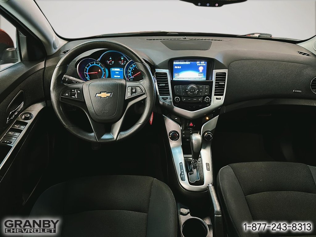 2015 Chevrolet Cruze 1LT autom in Granby, Quebec - 13 - w1024h768px