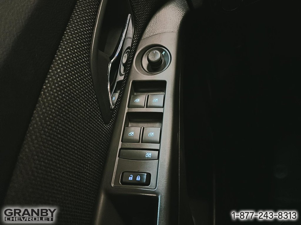 2015 Chevrolet Cruze 1LT autom in Granby, Quebec - 14 - w1024h768px