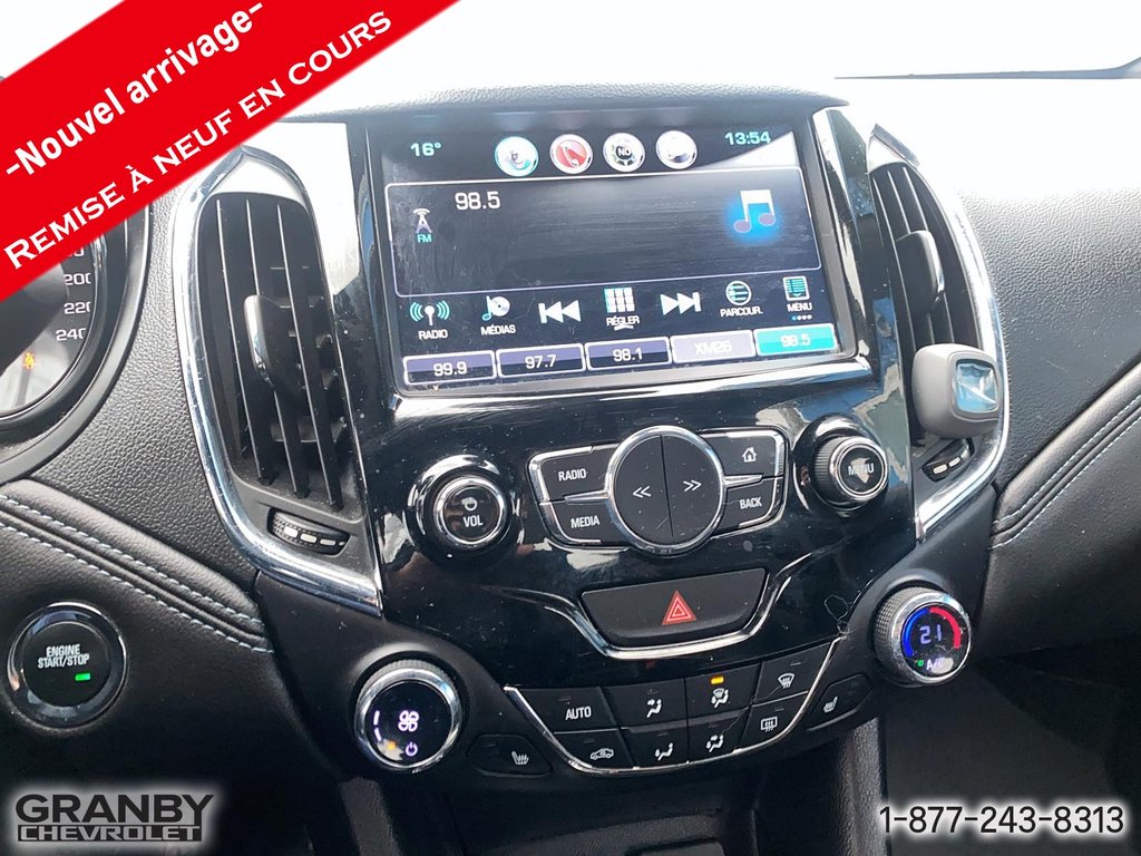 2016 Chevrolet Cruze Premier autom in Granby, Quebec - 16 - w1024h768px