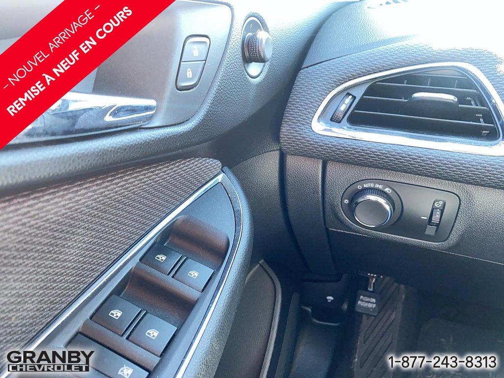 Chevrolet Cruze  2017 à Granby, Québec - 13 - w1024h768px