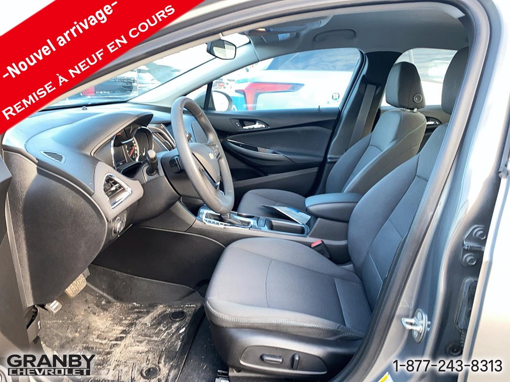 Chevrolet Cruze  2019 à Granby, Québec - 6 - w1024h768px