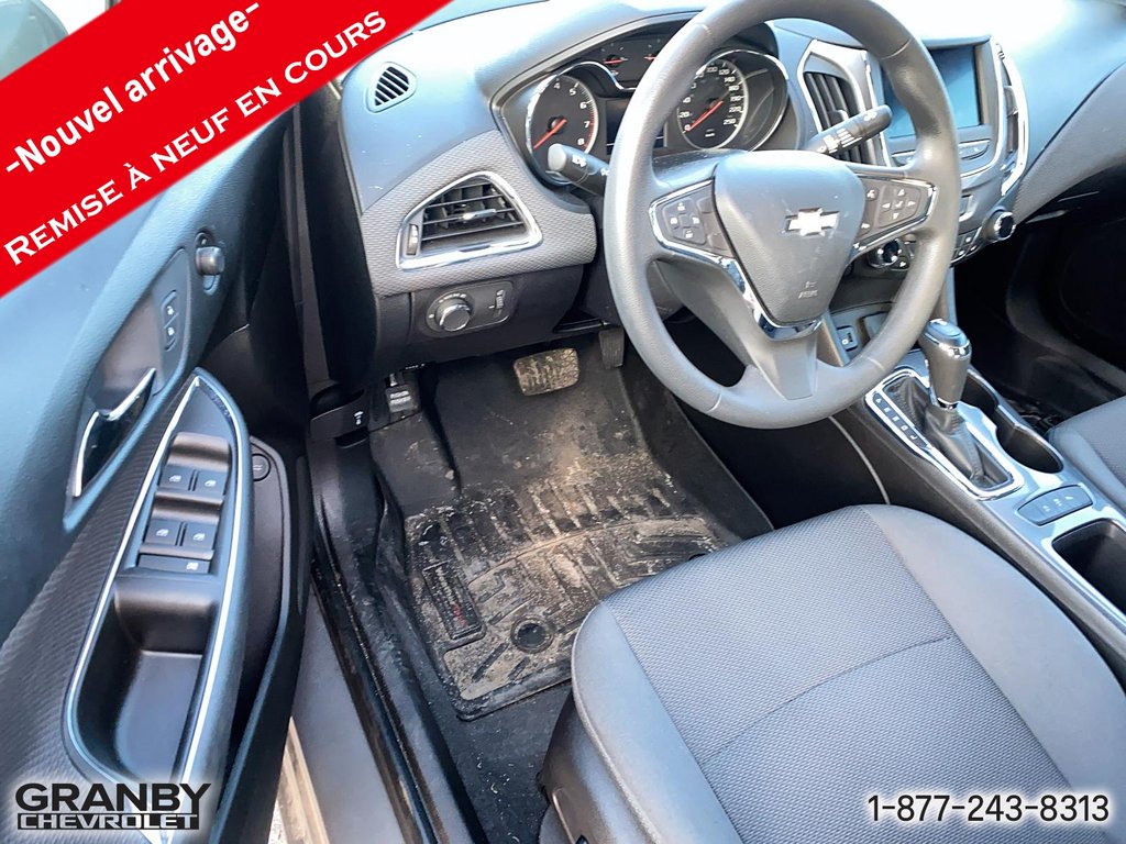 Chevrolet Cruze  2019 à Granby, Québec - 4 - w1024h768px