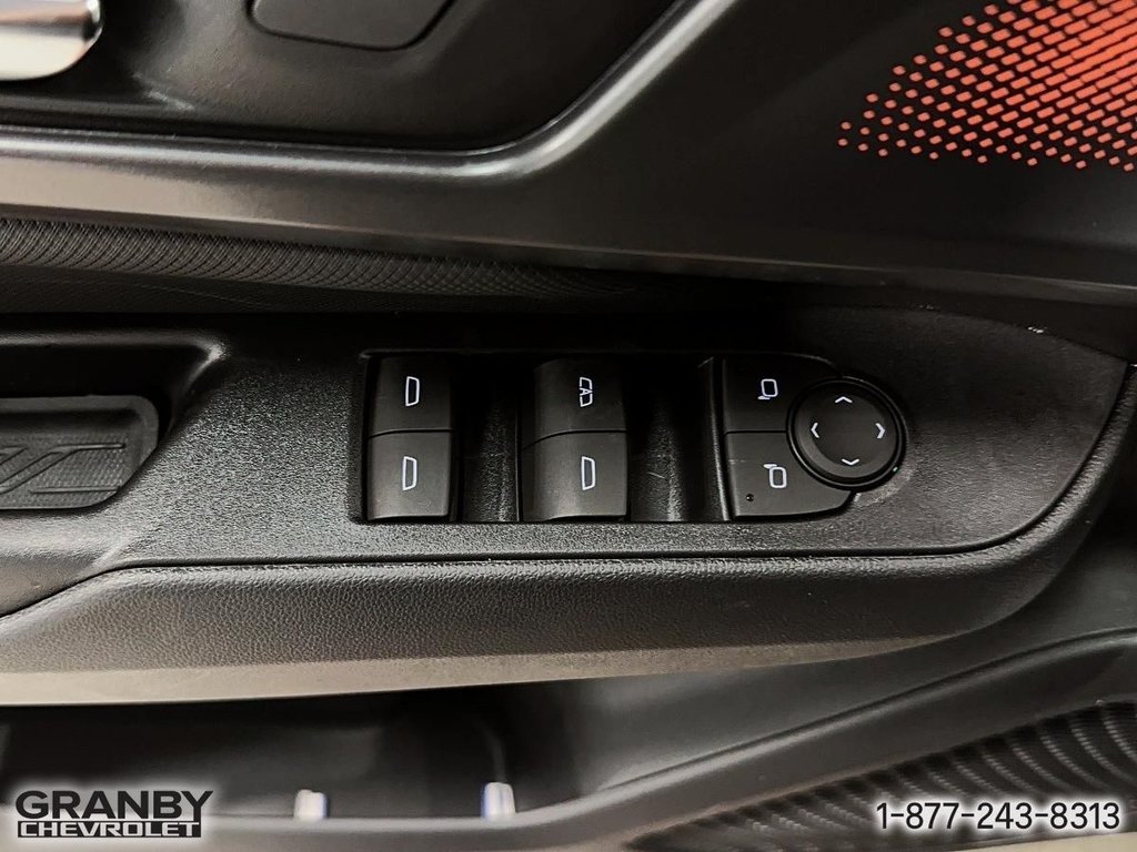 2025 Chevrolet Equinox EV in Granby, Quebec - 13 - w1024h768px