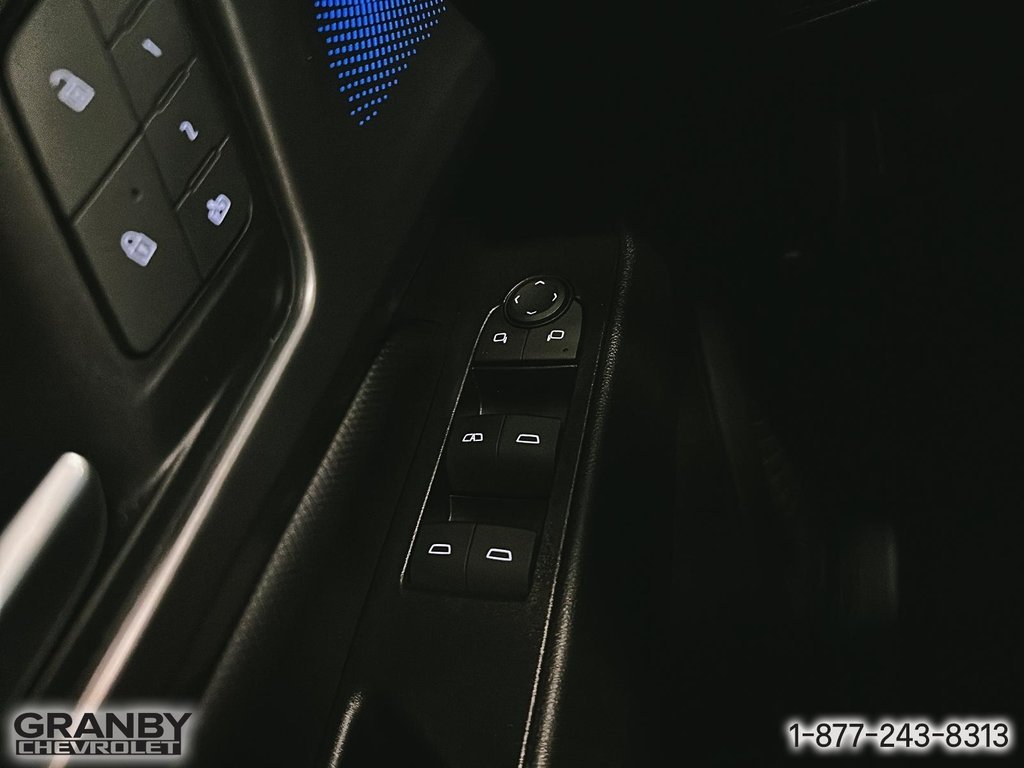 2025 Chevrolet Equinox EV in Granby, Quebec - 15 - w1024h768px