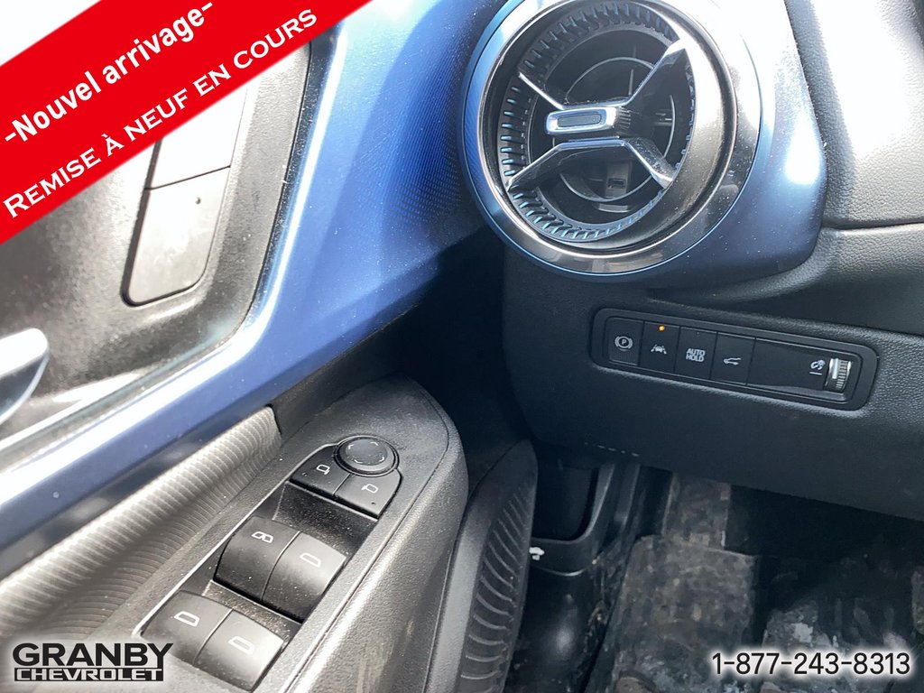 2025 Chevrolet Equinox EV LT GROUPE COMMODITE 2 TRACTION AVANT in Granby, Quebec - 11 - w1024h768px