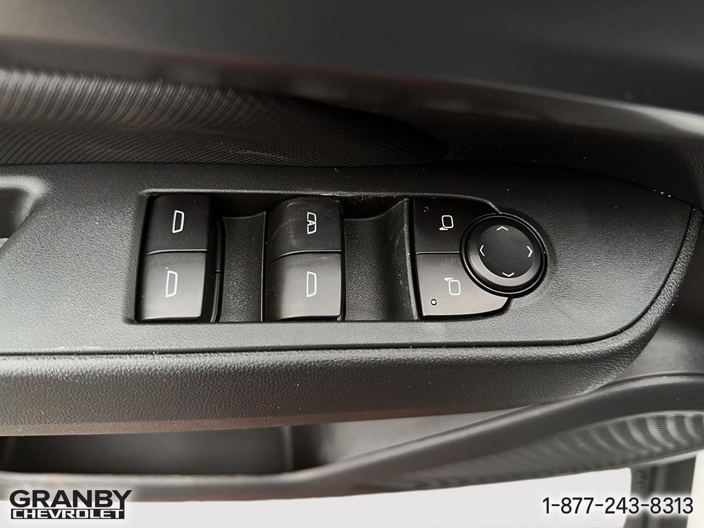 2026 Chevrolet Equinox EV in Granby, Quebec - 13 - w1024h768px