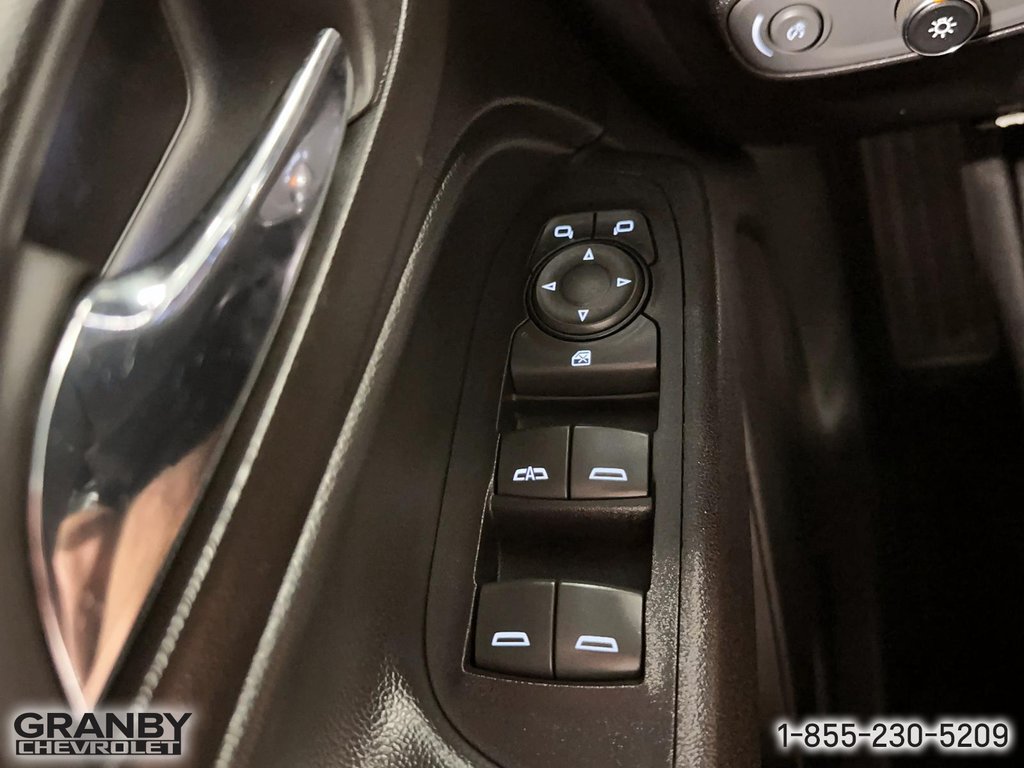 2018  Equinox LT AWD MOTEUR 1.5L in Granby, Quebec - 10 - w1024h768px