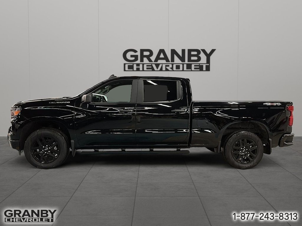 2026 Chevrolet K1500 SILVERADO CREW CAB CUSTOM STD/BOX (1CX) in Granby, Quebec - 8 - w1024h768px