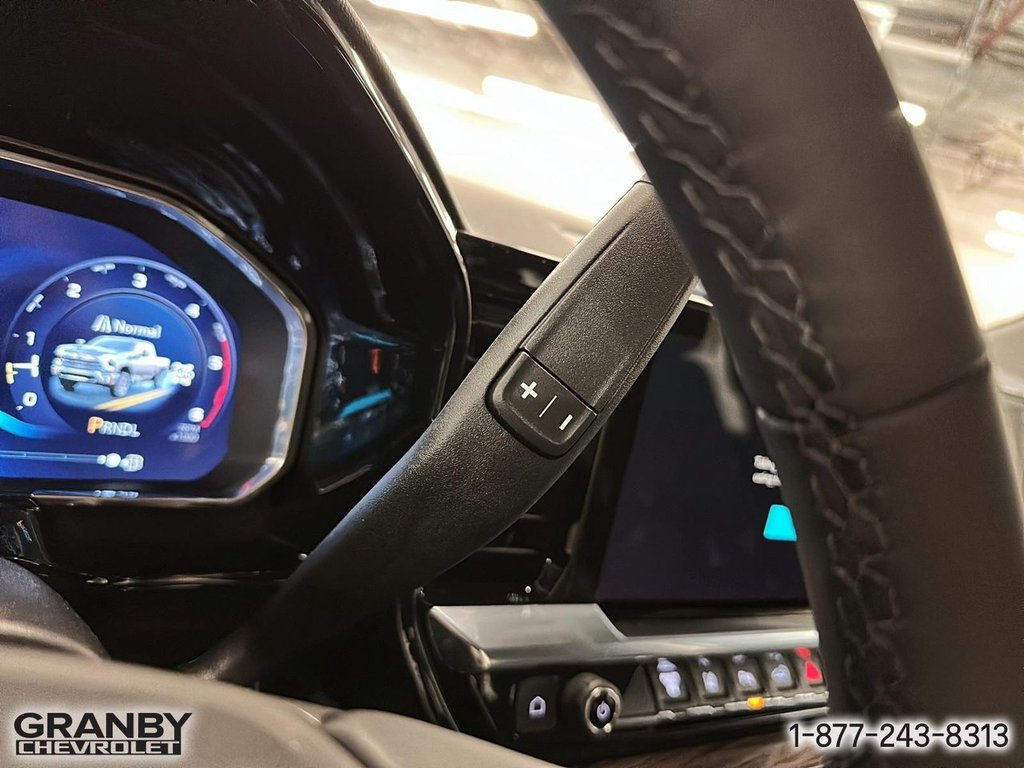 2026 Chevrolet Silverado 2500 HD in Granby, Quebec - 17 - w1024h768px