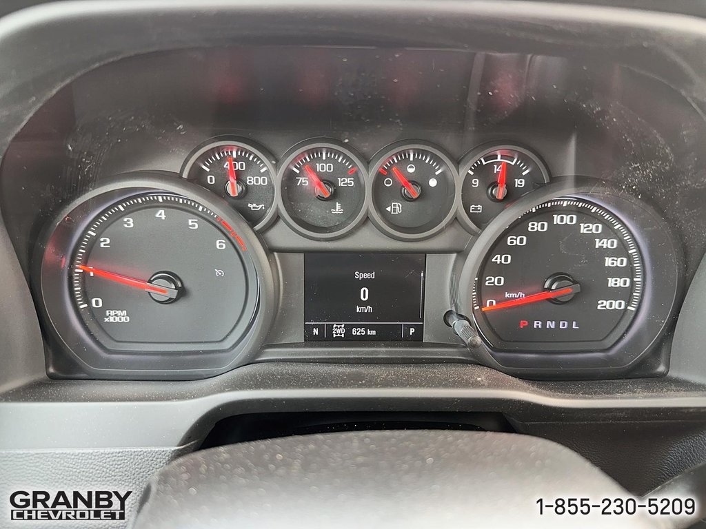 2024 Chevrolet K2500 HD Silverado reg cab WT l/box (1WT) in Granby, Quebec - 12 - w1024h768px