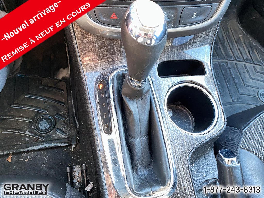 2015 Chevrolet Malibu in Granby, Quebec - 12 - w1024h768px