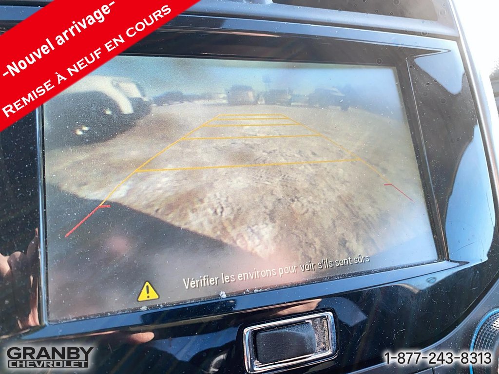 2015 Chevrolet Malibu in Granby, Quebec - 13 - w1024h768px