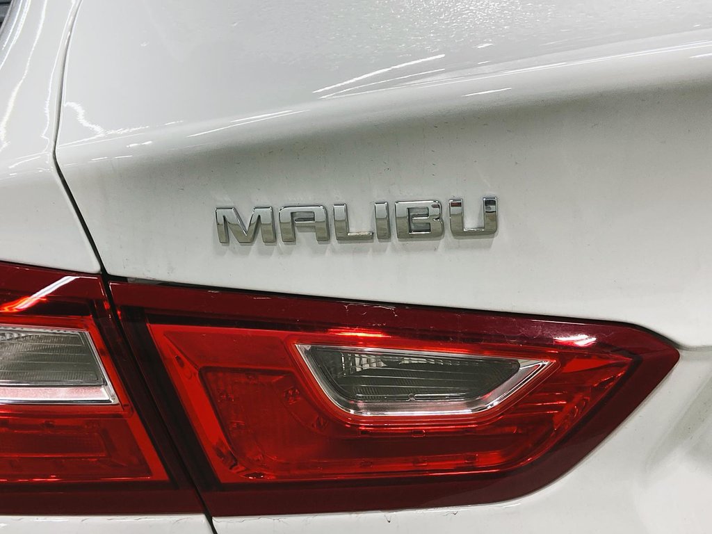 Chevrolet Malibu  2024 à Granby, Québec - 13 - w1024h768px
