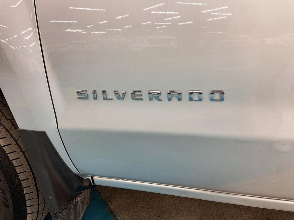 Chevrolet Silverado 1500 LD  2019 à Granby, Québec - 19 - w1024h768px