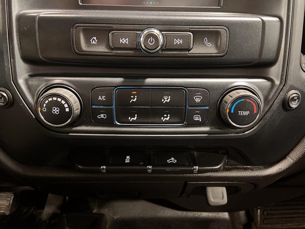 Chevrolet Silverado 1500 LD  2019 à Granby, Québec - 15 - w1024h768px