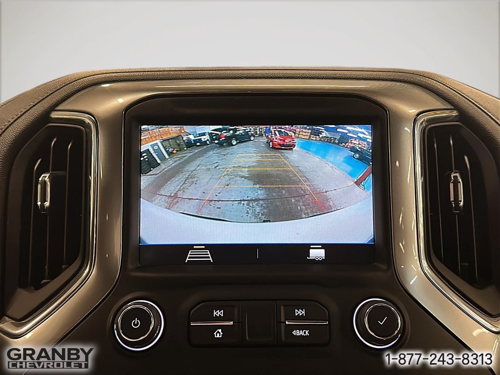 2022 Chevrolet Silverado 1500 LTD in Granby, Quebec - 23 - w1024h768px