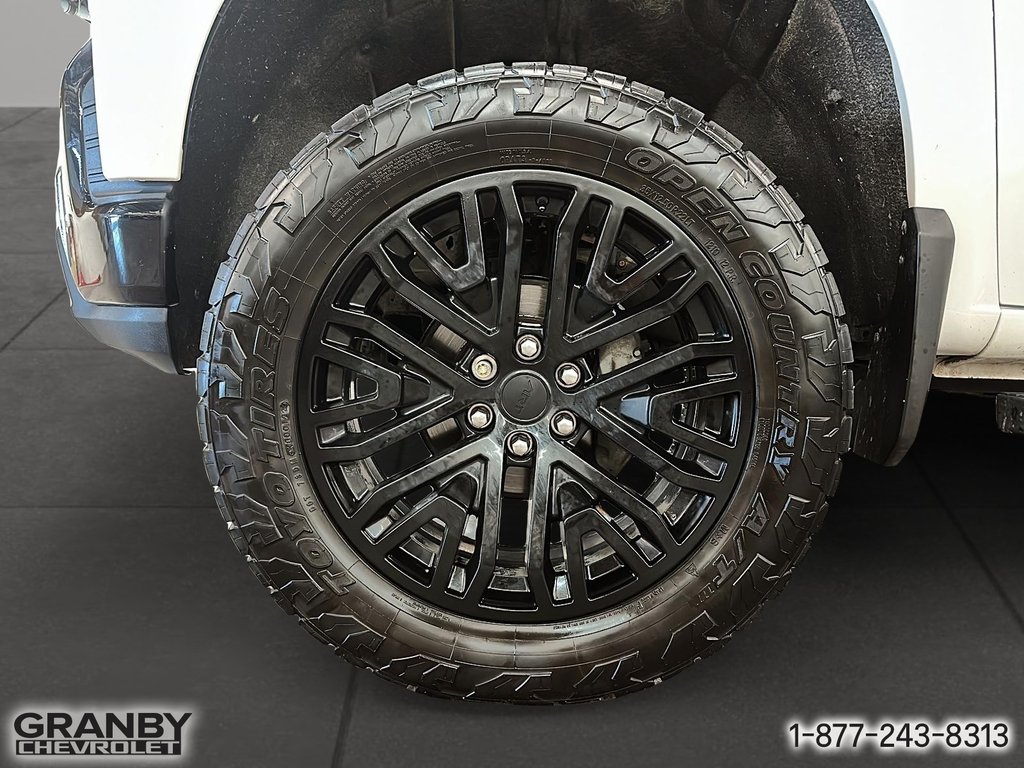 2022 Chevrolet Silverado 1500 LTD in Granby, Quebec - 11 - w1024h768px