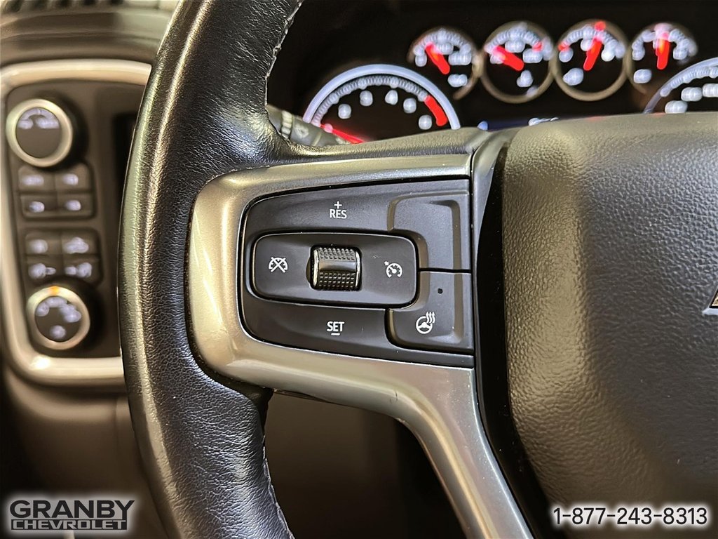 2022 Chevrolet Silverado 1500 LTD in Granby, Quebec - 22 - w1024h768px