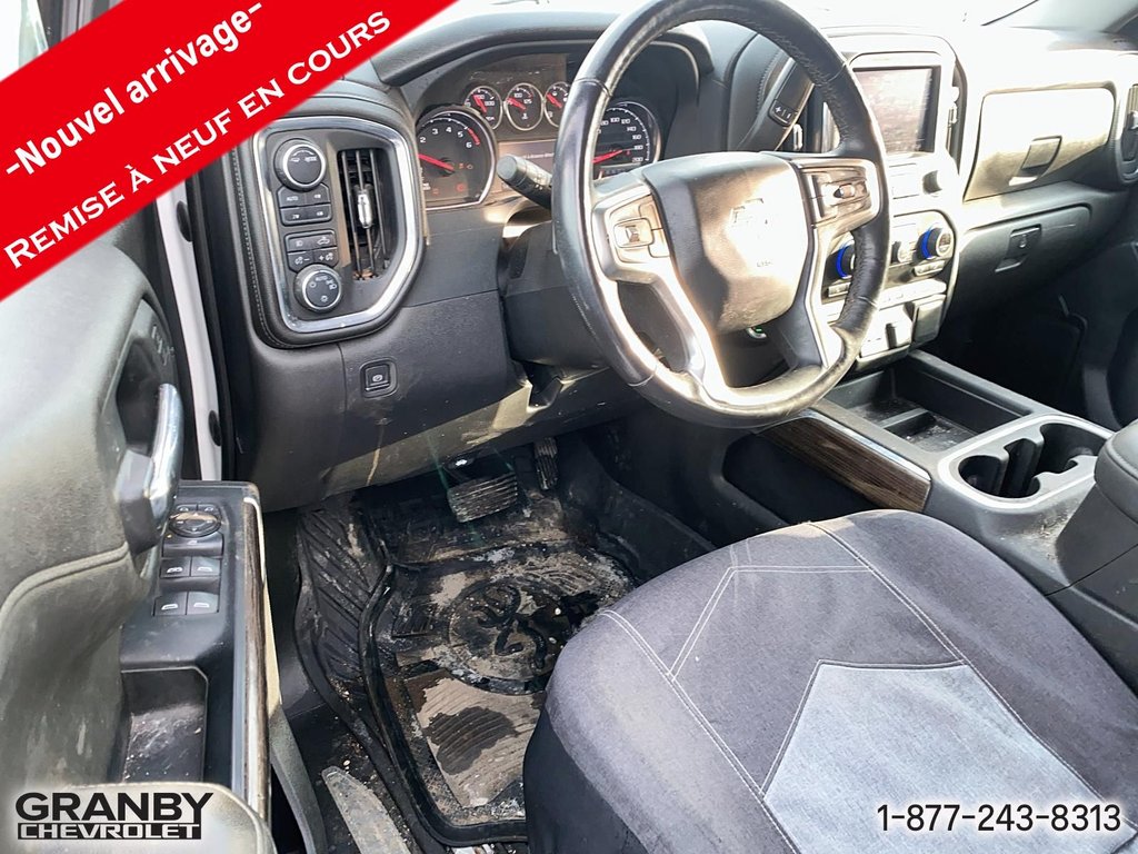 2022 Chevrolet Silverado 1500 LTD in Granby, Quebec - 9 - w1024h768px