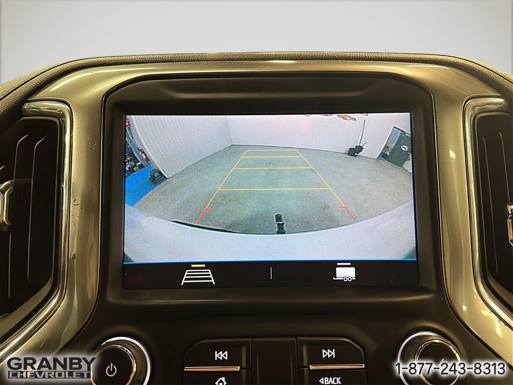 2022 Chevrolet Silverado 1500 LTD LT Trail Boss crewcab boite 6.6 diesel in Granby, Quebec - 23 - w1024h768px