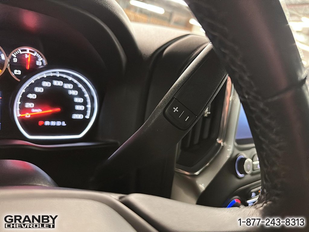 2022 Chevrolet Silverado 1500 LTD in Granby, Quebec - 18 - w1024h768px