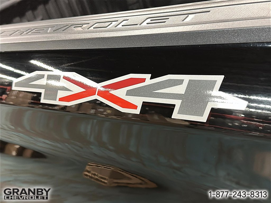 2022 Chevrolet Silverado 1500 LTD in Granby, Quebec - 19 - w1024h768px
