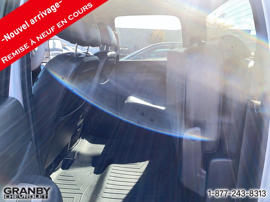 2012 Chevrolet Silverado 1500 LT crewcab boite courte in Granby, Quebec - 10 - w1024h768px