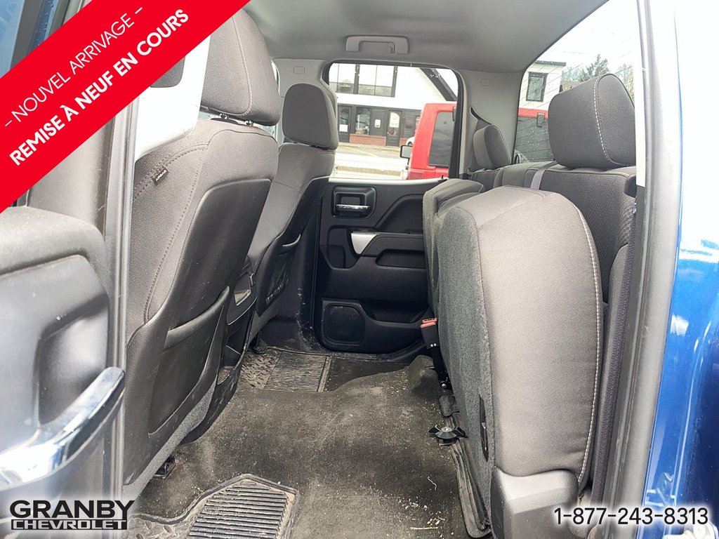 Chevrolet Silverado 1500  2015 à Granby, Québec - 8 - w1024h768px