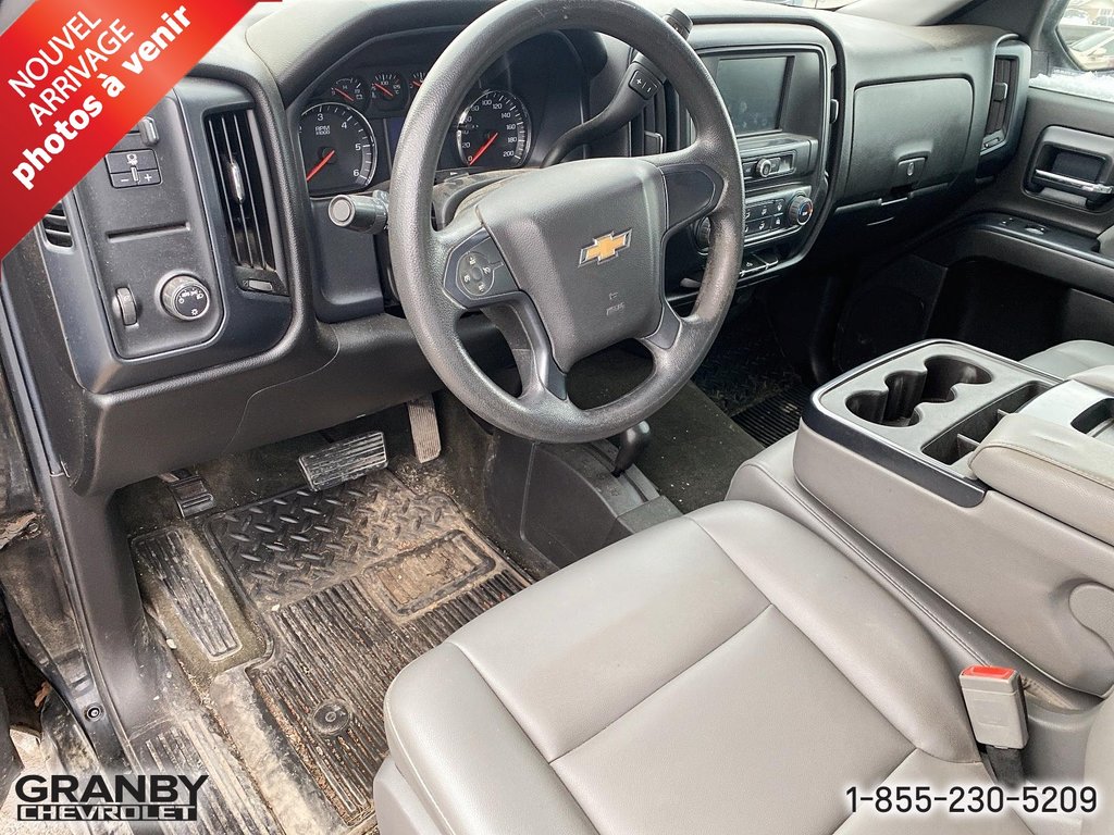 Chevrolet Silverado 1500  2016 à Granby, Québec - 6 - w1024h768px