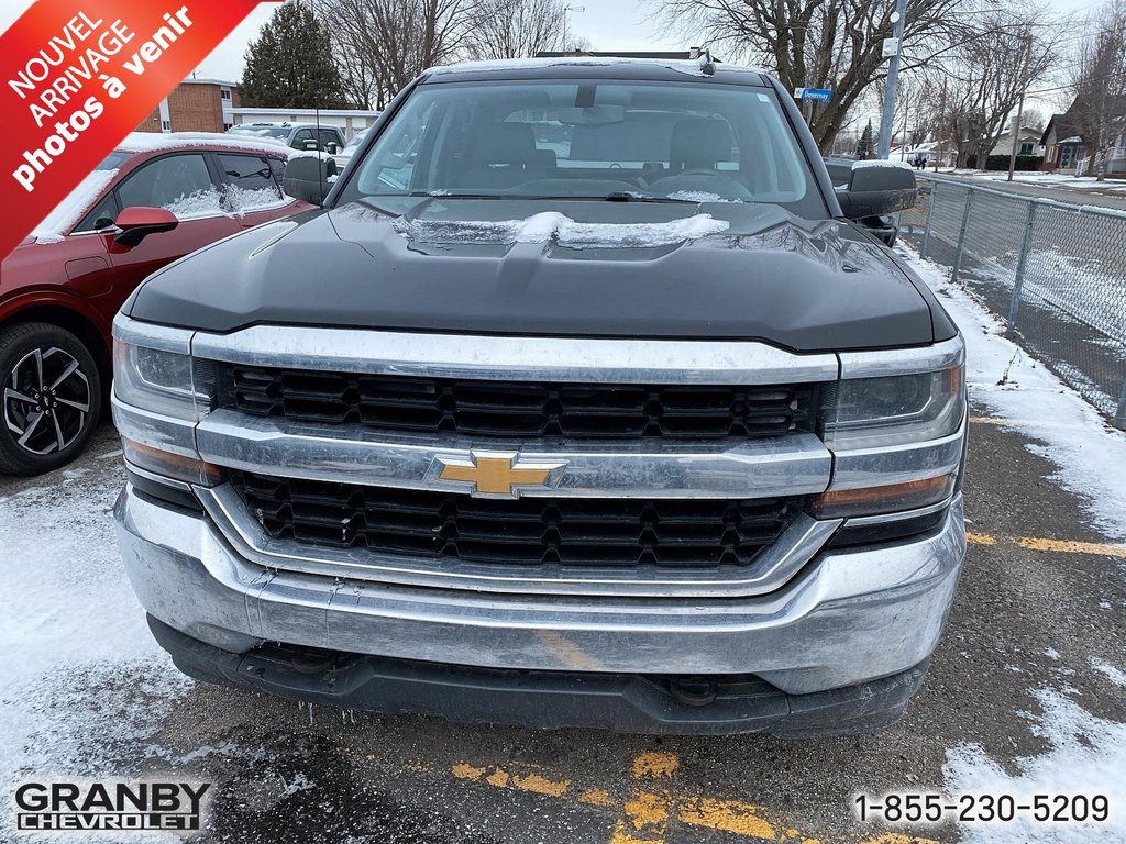 Chevrolet Silverado 1500  2016 à Granby, Québec - 2 - w1024h768px