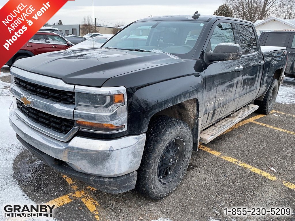 Chevrolet Silverado 1500  2016 à Granby, Québec - 3 - w1024h768px