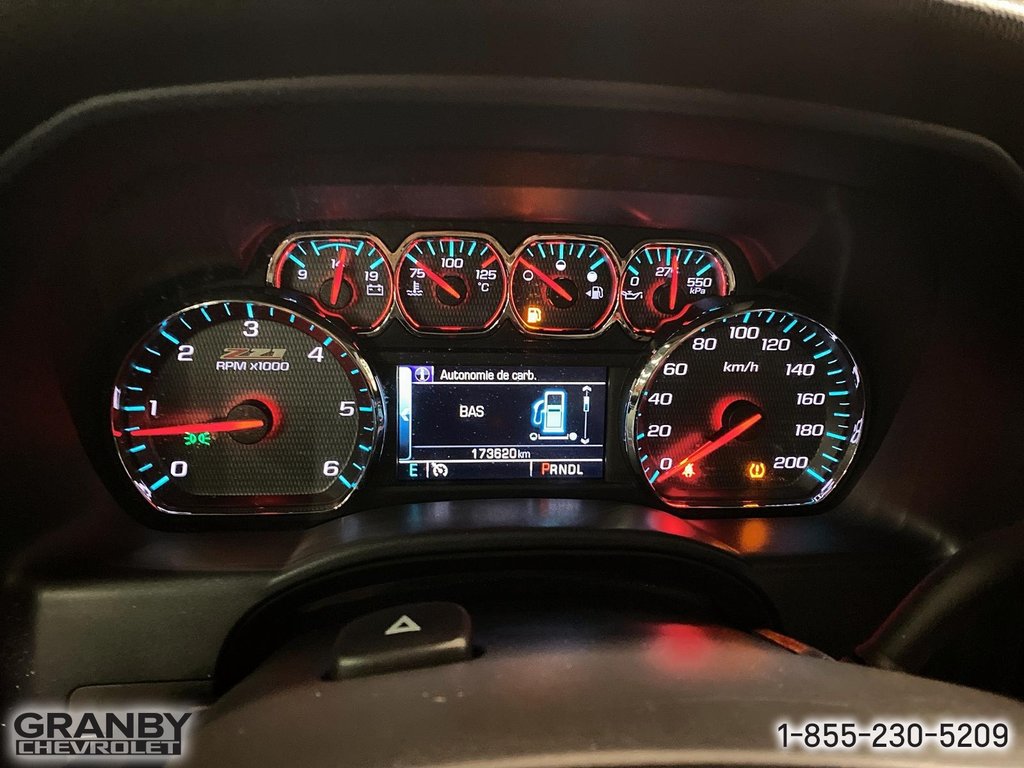 Chevrolet Silverado 1500  2018 à Granby, Québec - 13 - w1024h768px