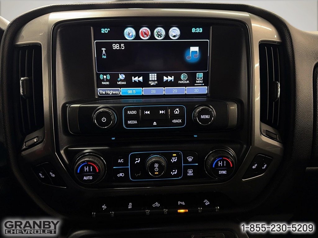 2018 Chevrolet Silverado 1500 in Granby, Quebec - 16 - w1024h768px