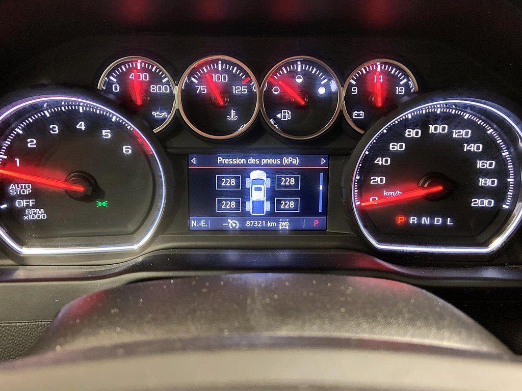 Chevrolet Silverado 1500  2019 à Granby, Québec - 15 - w1024h768px