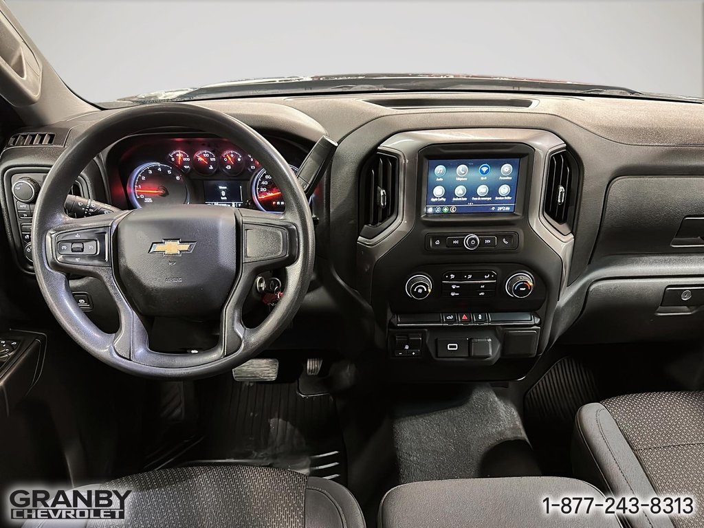 2019 Chevrolet Silverado 1500 Custom crewcab boite 6.6 moteur 5.3L in Granby, Quebec - 14 - w1024h768px