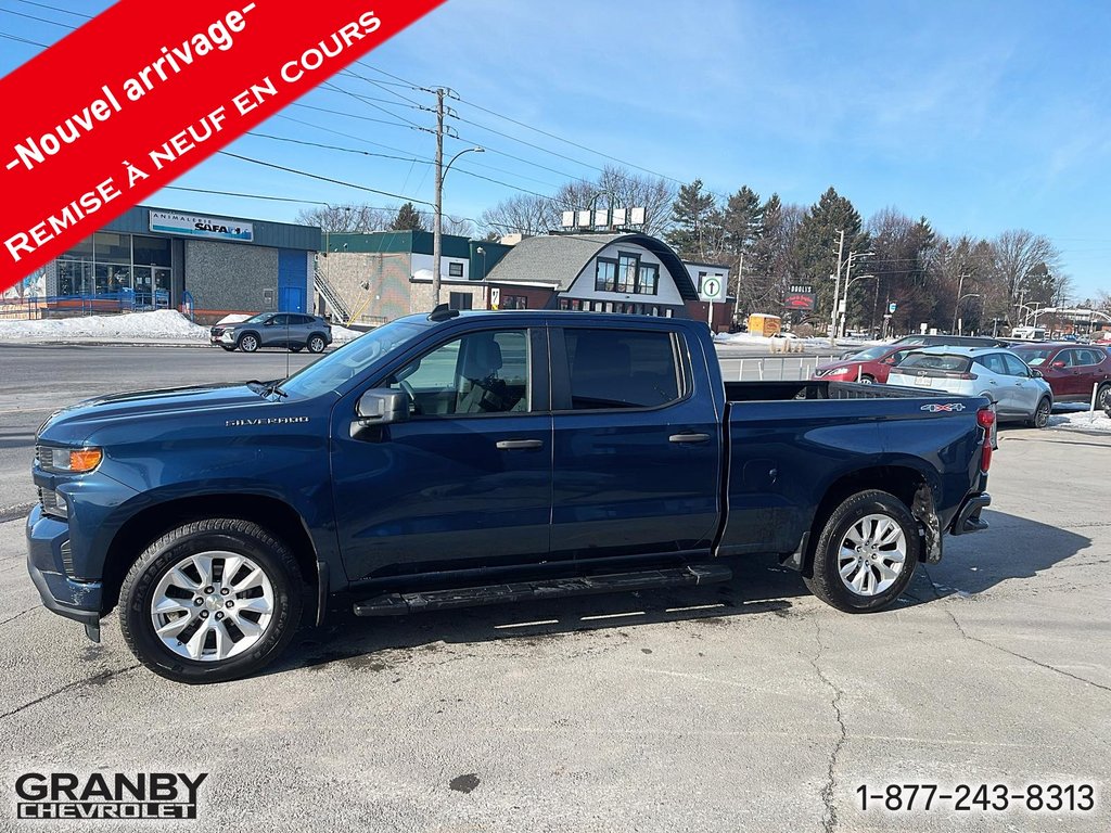 2019 Chevrolet Silverado 1500 Custom crewcab boite 6.6 moteur 5.3L in Granby, Quebec - 8 - w1024h768px