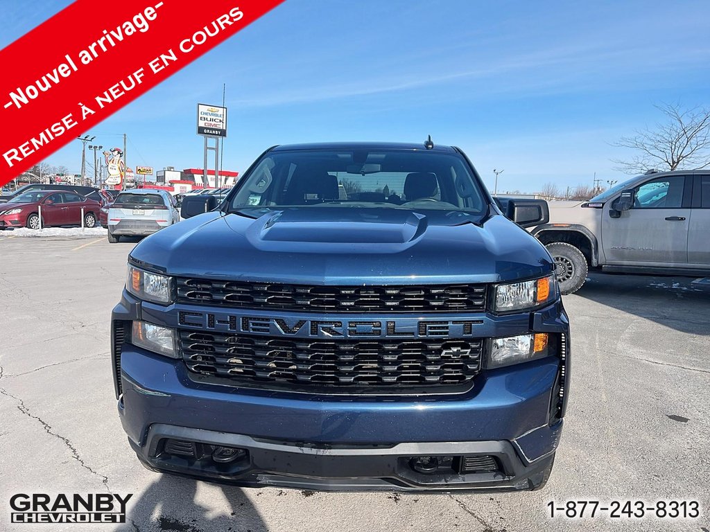 2019 Chevrolet Silverado 1500 Custom crewcab boite 6.6 moteur 5.3L in Granby, Quebec - 2 - w1024h768px