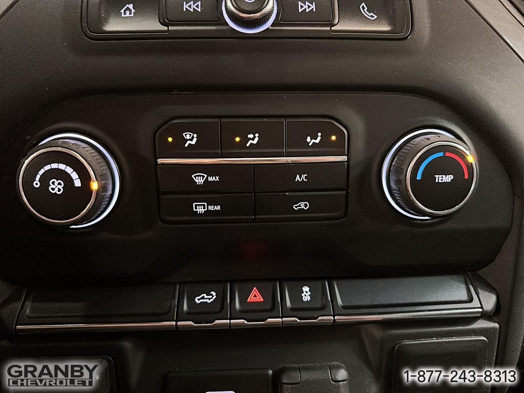 2019 Chevrolet Silverado 1500 Custom crewcab boite 6.6 moteur 5.3L in Granby, Quebec - 19 - w1024h768px