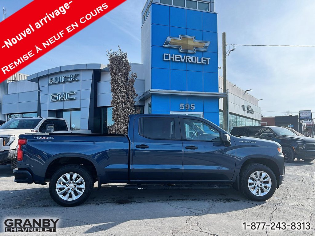 2019 Chevrolet Silverado 1500 Custom crewcab boite 6.6 moteur 5.3L in Granby, Quebec - 4 - w1024h768px