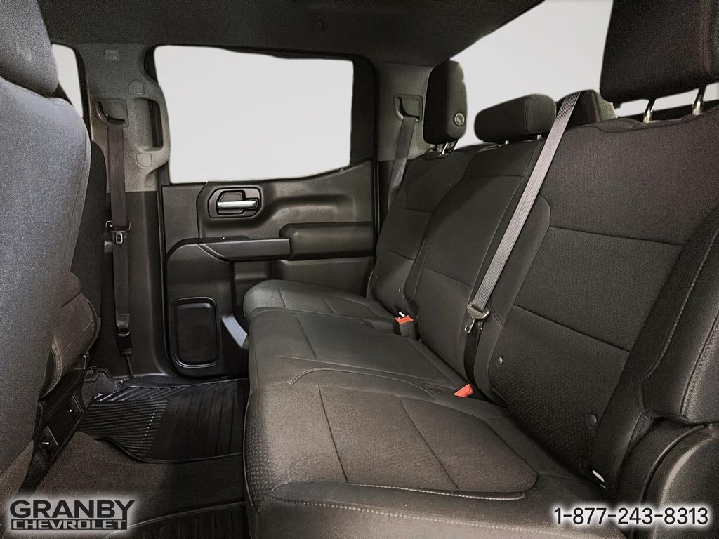 2020 Chevrolet Silverado 1500 in Granby, Quebec - 12 - w1024h768px