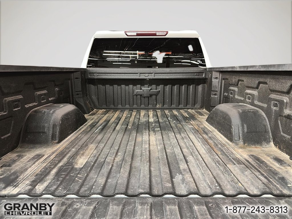 2020 Chevrolet Silverado 1500 in Granby, Quebec - 9 - w1024h768px