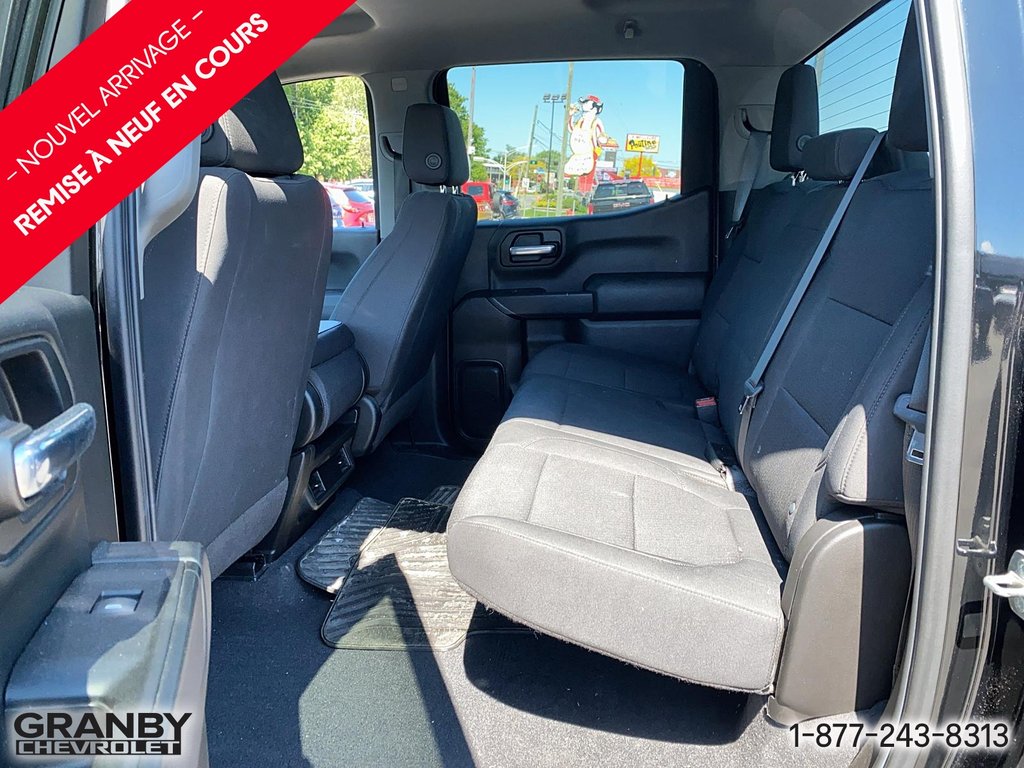 Chevrolet Silverado 1500  2020 à Granby, Québec - 7 - w1024h768px