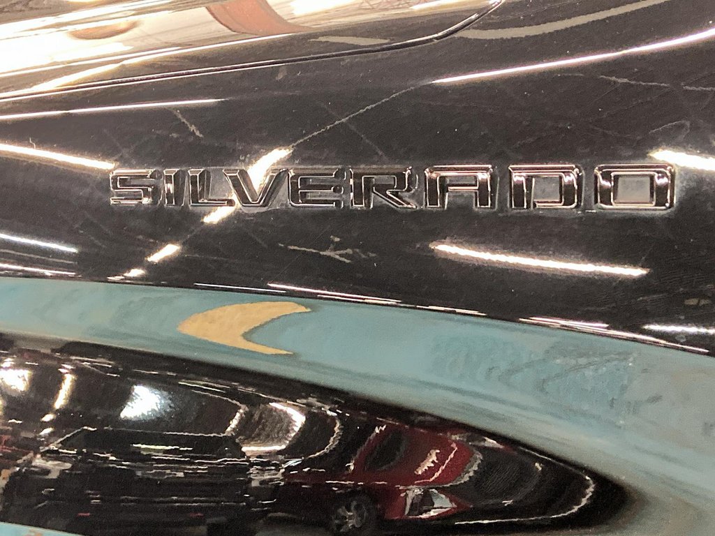 2021 Chevrolet Silverado 1500 in Granby, Quebec - 6 - w1024h768px